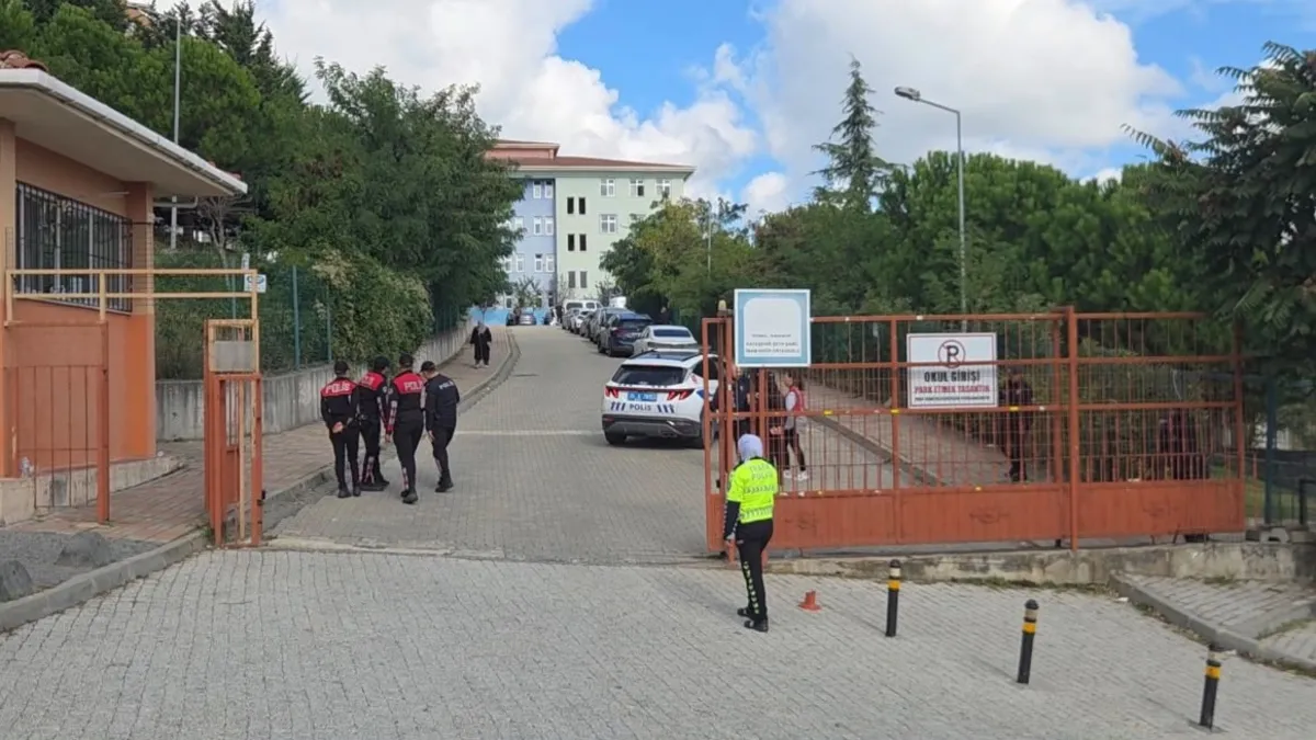 Ayrıntılar Netleşti: SON DAKİKA! Başakşehir’de okula bıçakla gelip 1 çocuğu öldüren ve 7 çocuğu yaralayan şüph