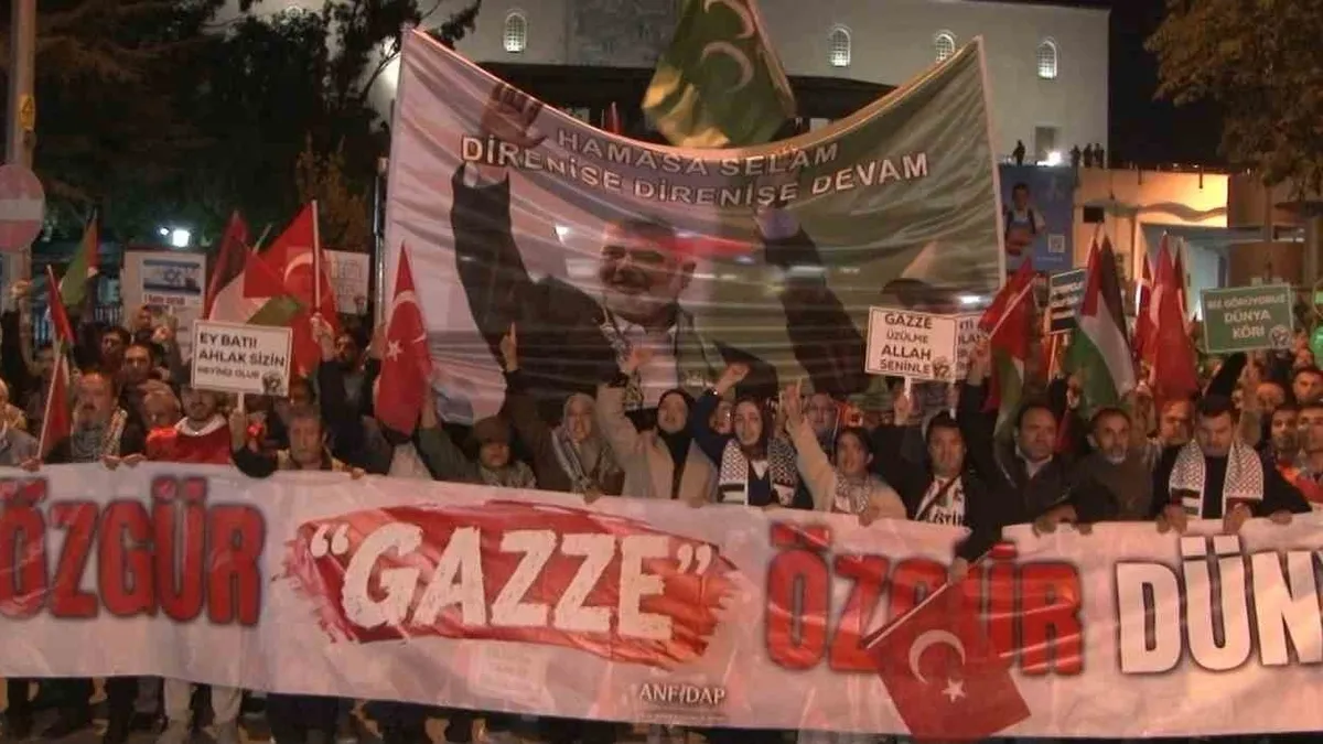 Son Gelişme: Ankara’da Gazze için yüzlerce kişi yürüdü: Gelişmeler Takip Ediliyor