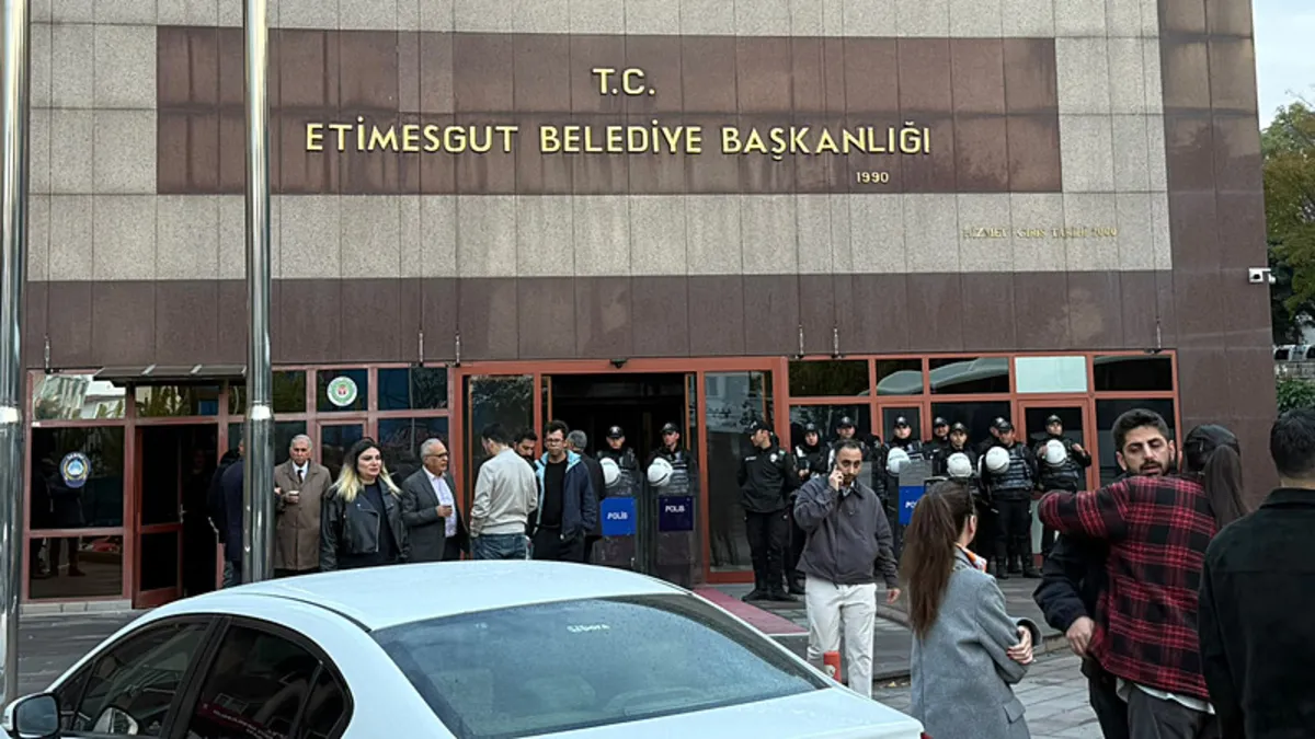 Ayrıntılar Netleşti: SON DAKİKA… Etimesgut Belediyesi'ne yolsuzluk operasyonunda çarpıcı detaylar! Ruhsat işle