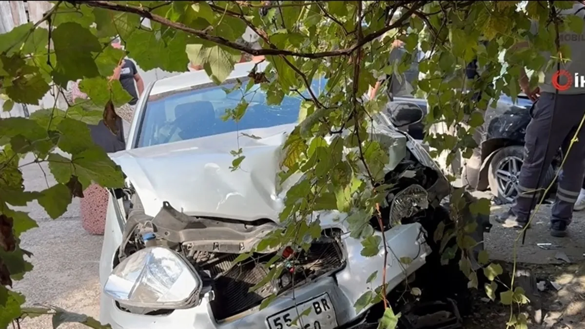 Ayrıntılar Netleşti: Samsun'da 4 araçlı zincirleme kaza: Gelişmeler Takip Ediliyor