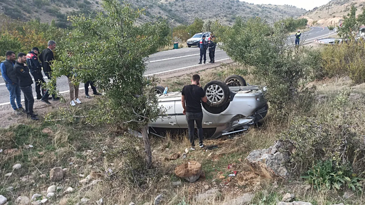 Gündemden Son Bilgiler: Kayseri'de devrilen otomobilde 4 kişi yaralandı ve Merak Edilenler