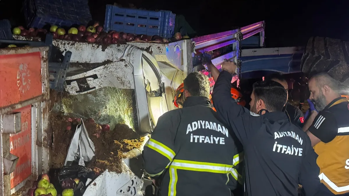 Gündemden Son Bilgiler: Adıyaman’da feci kaza! Kamyonet ile traktör çarpıştı: 1 ölü, 2 yaralı: Gelişmeler Taki