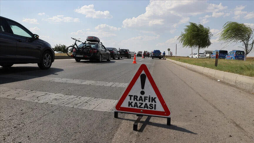 Düğün yolunda feci kaza: 1 ölü, 4 yaralı ve Merak Edilenler