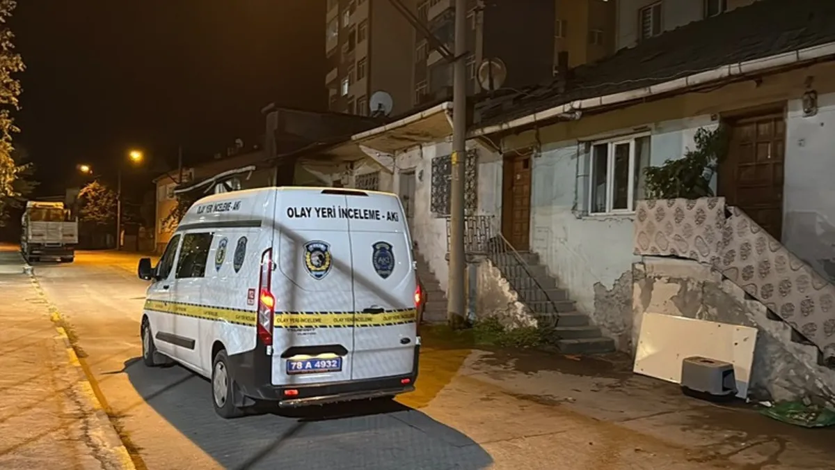 Gündemden Son Bilgiler: Tartıştığı erkek arkadaşını bıçakla ağır yaraladı | İşte Tüm Ayrıntılar
