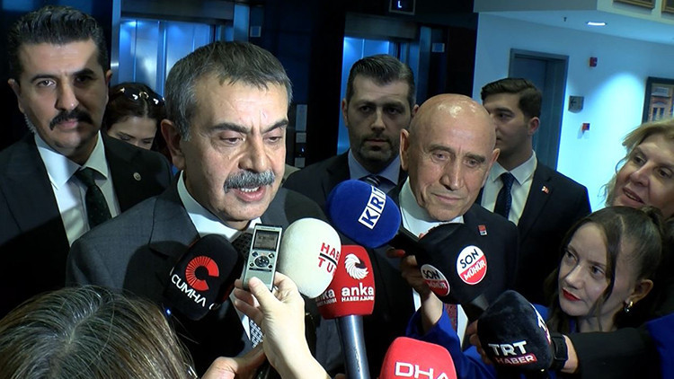 Bakan Tekin'den Kılıçdaroğlu'na ziyaret: "Siyasi bir konuya girmedik" | İşte Tüm Ayrıntılar