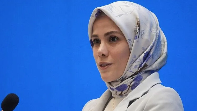 Ayrıntılar Netleşti: Semerkant'ta yapay zeka ve çocuk uyarısı: Algoritmalar odağımıza ve verimize talip ve Mer