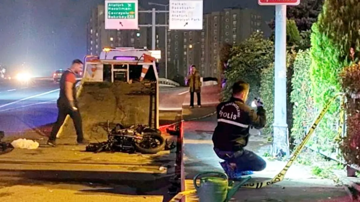 Gündemden Son Bilgiler: Küçükçekmece'de otomobile çarpan motosiklet sürücüsü yaşamını yitirdi: Gelişmeler Taki