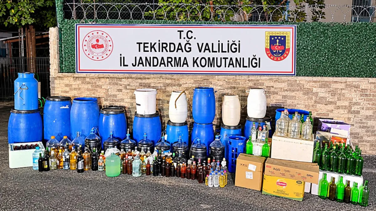 Gündemden Son Bilgiler: Tekirdağ'da sahte alkol operasyonu: 1 şüpheli yakalanarak gözaltına sevk edildi: Geliş