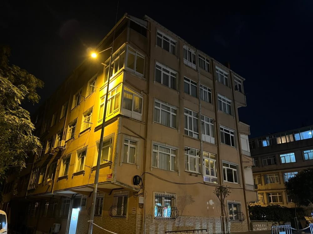 Gündemden Son Bilgiler: Eyüpsultan’da 5 katlı riskli bina tahliye edilerek mühürlendi - Son Dakika Bilgileri