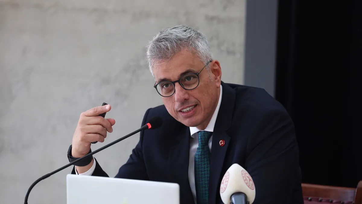 Son Gelişme: Bakan Memişoğlu: Türkiye'de sigaraya başlama yaş ortalaması 17 ve Merak Edilenler