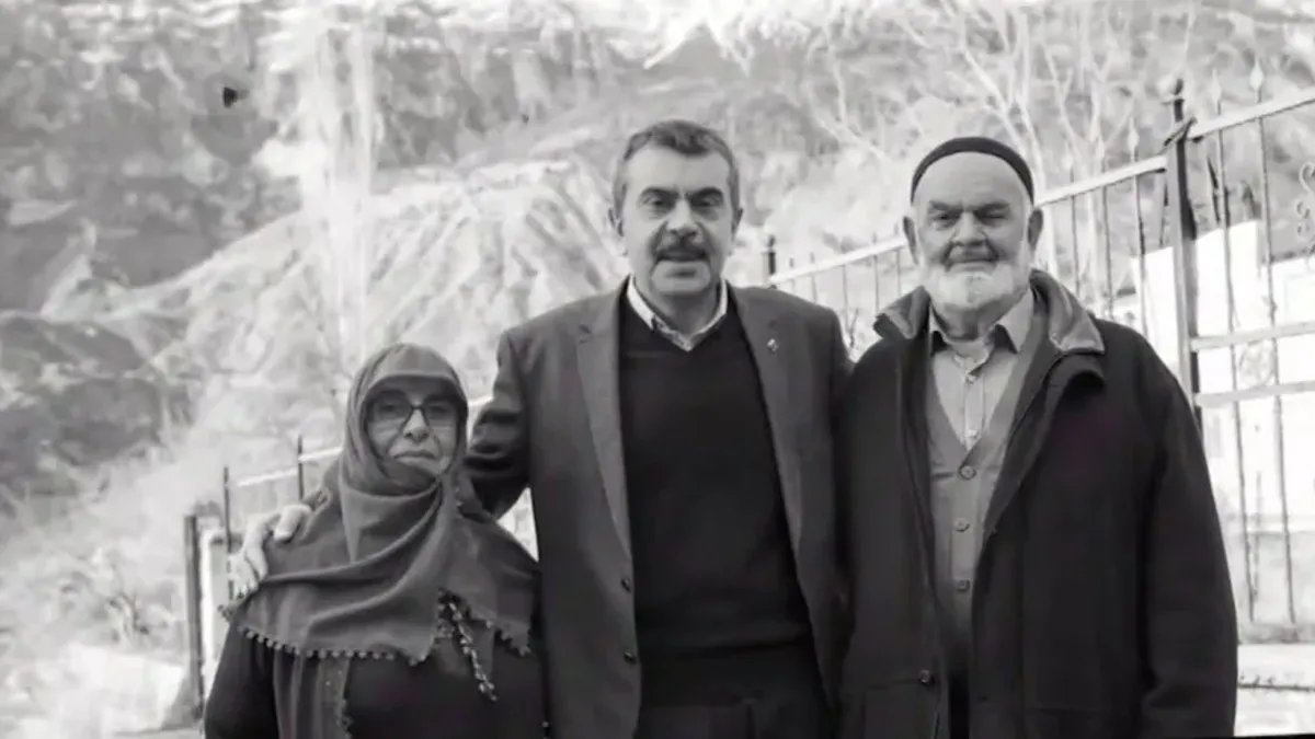 Ayrıntılar Netleşti: Milli Eğitim Bakanı Yusuf Tekin'den duygusal sözler: Ailesini ilk kez A Haber'e anlattı!