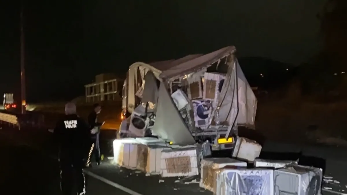 Son Gelişme: Elazığ’da 3 tır çarpıştı: 1 ölü