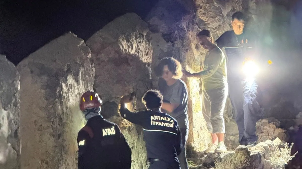 Kritik Açıklama: Alanya Kalesi'nde mahsur kalan 3 Rus kurtarıldı ve Merak Edilenler
