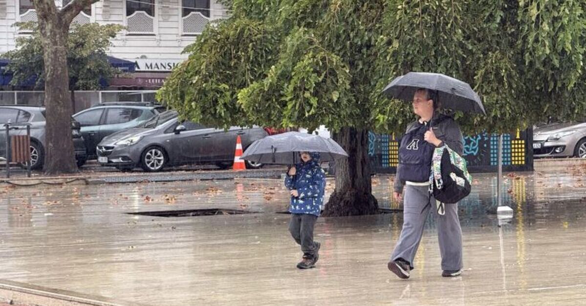 Gündemden Son Bilgiler: Kuvvetli sağanak! Sıcaklıklar düşüyor