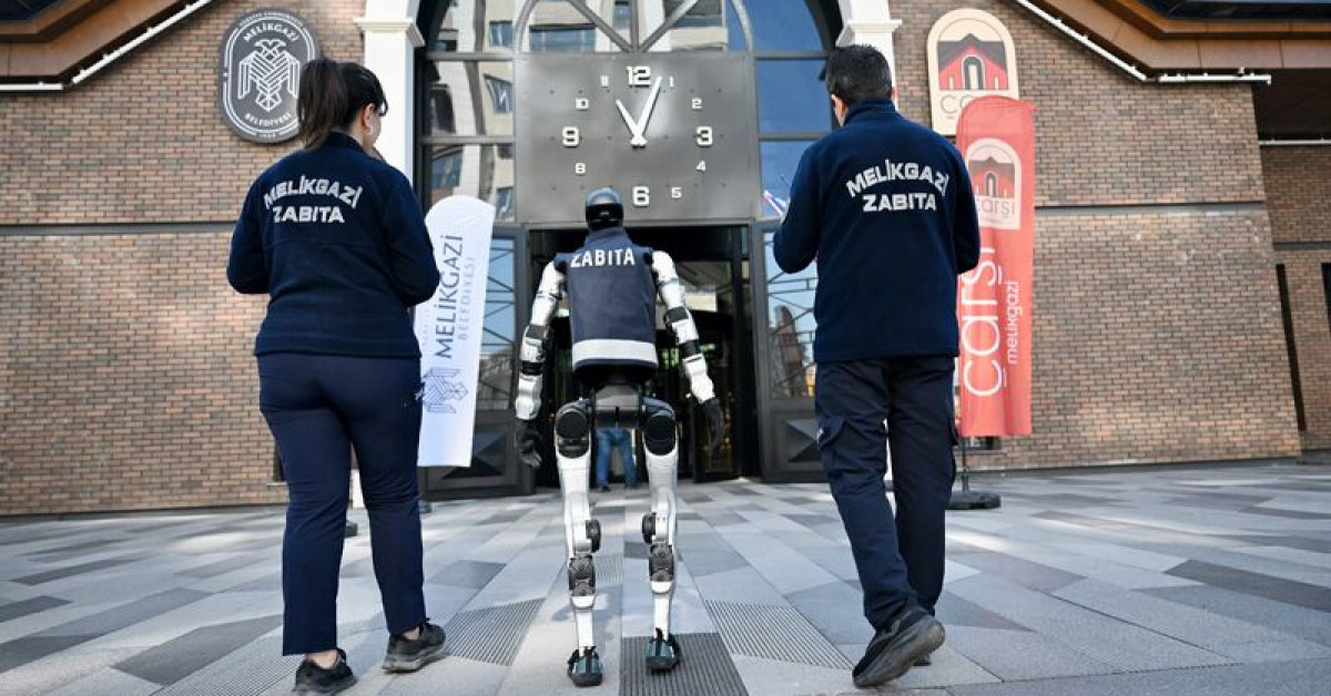 Sıcak Gündem: Kayseri'de robot MEGA esnafı denetledi: Gelişmeler Takip Ediliyor
