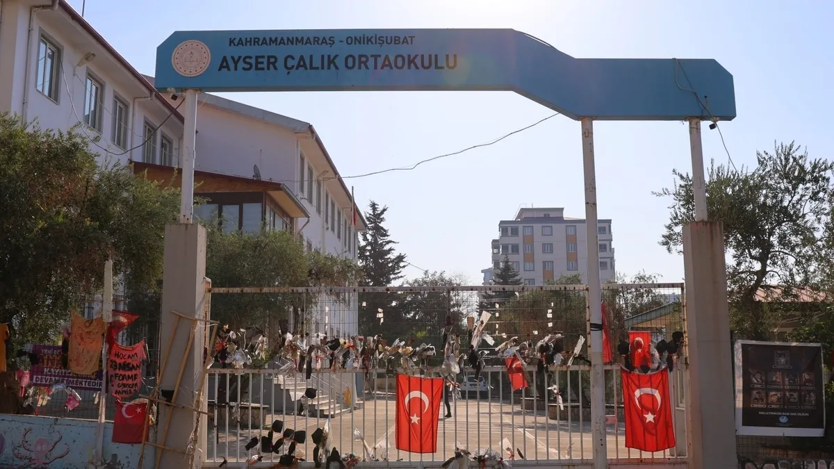 Son Gelişme: Kahramanmaraş’ta 4 okulun adı saldırıda hayatını kaybeden öğrencilerin isimleriyle değiştirildi!