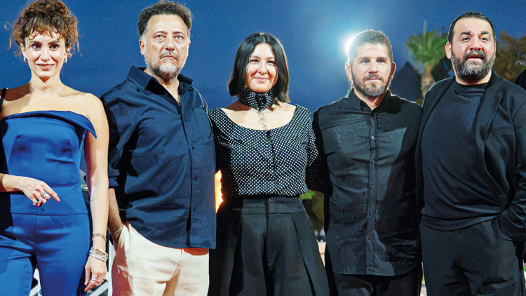 Gündemden Son Bilgiler: Altın Portakal’da perde sonrası sohbet: Gelişmeler Takip Ediliyor