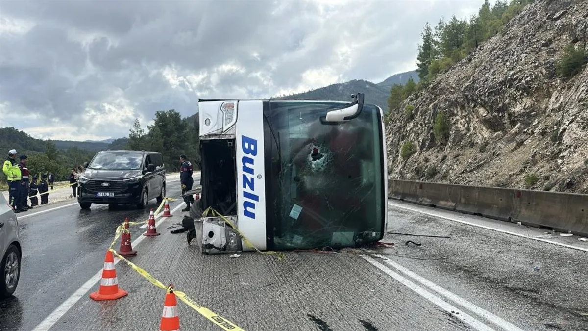Son Gelişme: Burdur’daki otobüs kazasında 8 kişi yaralanırken 1 kişi hayatını kaybetmişti: Sürücü hakkında tut