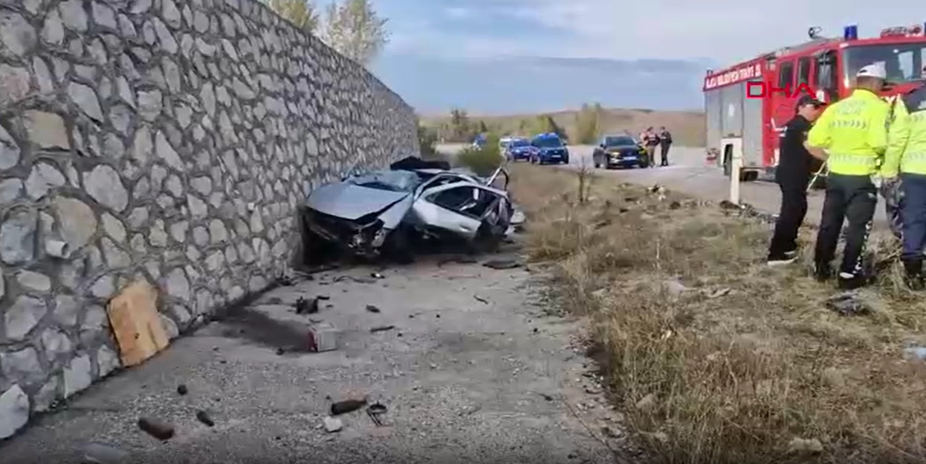 Son Gelişme: Çorum’da feci kaza! Otomobil ile cip çarpıştı; 4 ölü, 2 yaralı
