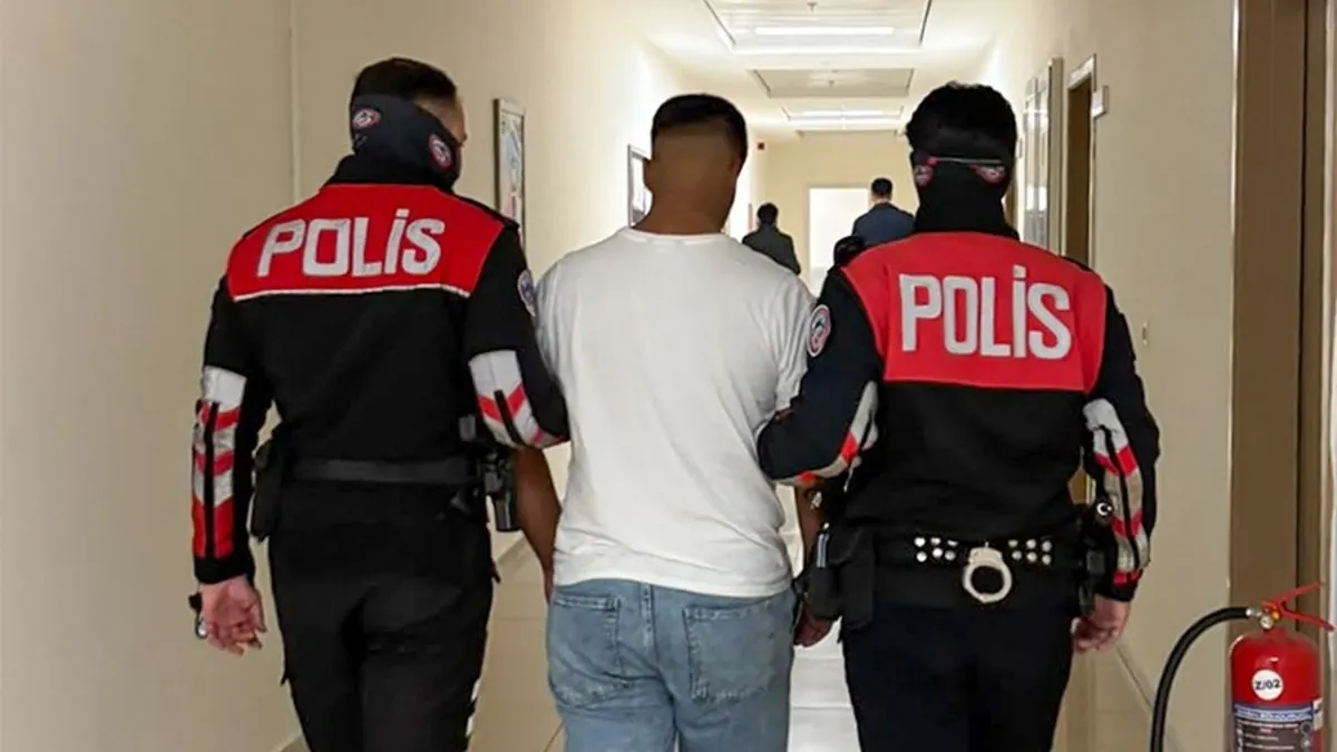 152 yıl cezasıyla aranan 17 yaşındaki firari yakalandı - Son Dakika Bilgileri