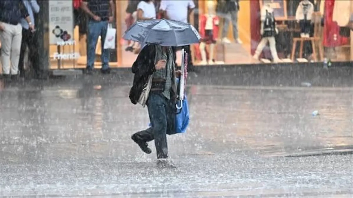 Meteoroloji'den şiddetli sağanak alarmı! 3 bölgede kuvvetli yağış bekleniyor: Gelişmeler Takip Ediliyor