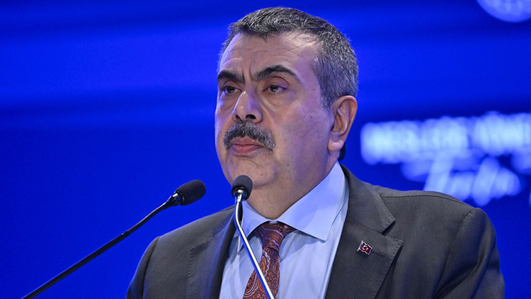 Kritik Açıklama: Bakan Tekin'den ortak sınav açıklaması... ' İki yıldır pilot uygulama olarak yapıyoruz' ve Me