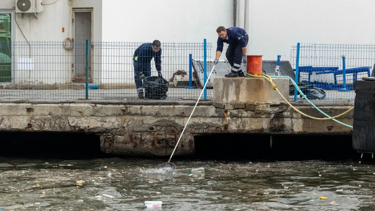 Gündemden Son Bilgiler: İzmir Körfezi’nde yağmur sonrası yüzey temizliği | İşte Tüm Ayrıntılar