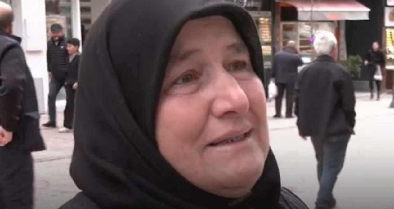 Sıcak Gündem: Ağlamamak için kendini zor tuttu: Koronadan ölmedik, açlıktan öleceğiz - Son Dakika ve Merak Edi