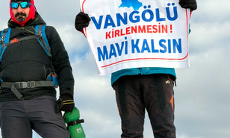 Ayrıntılar Netleşti: Ağrı Dağı zirvesinde Van Gölü için farkındalık mesajı - Son Dakika Haberleri: Gelişmeler