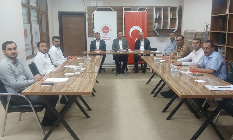 Kritik Açıklama: Ağrı İlçe Müftüleri Toplantısı Patnos'ta Yapıldı - Haberleri: Gelişmeler Takip Ediliyor