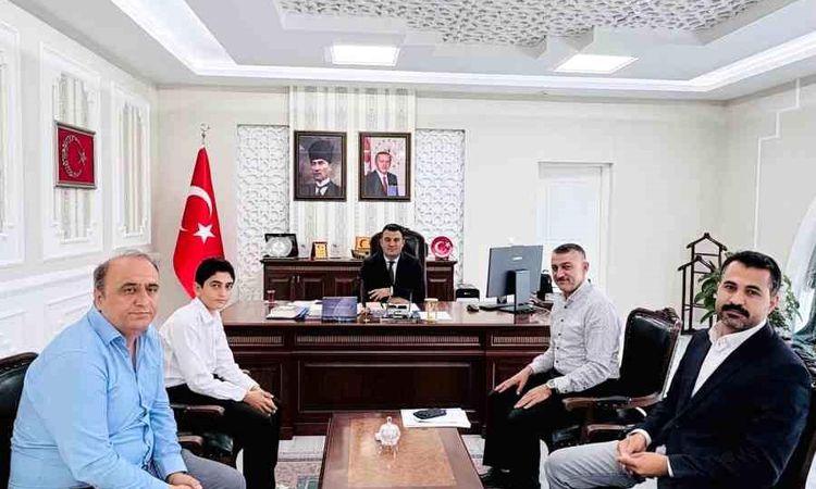 Ağrı LGS Winner Received an Award from the District Governor - News