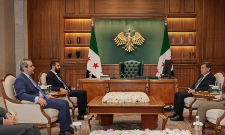 Kritik Açıklama: Ahmed Şara, Mazlum Abdi’yi Şam’da kabul etti: SDG’nin devlet kurumlarına entegrasyonu ele alı
