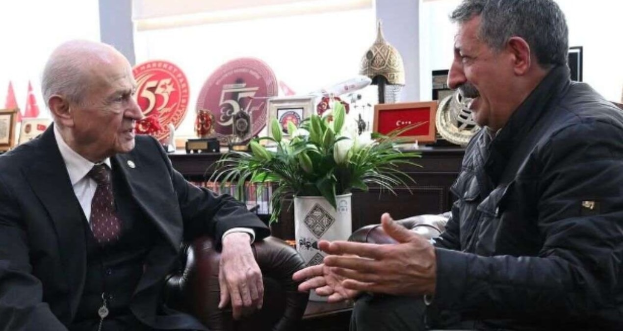 Sıcak Gündem: Ahmet Kaya'yı canlandıran ünlü isimden Bahçeli'ye ziyaret - Son Dakika ve Merak Edilenler
