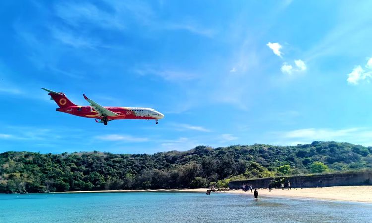 Gündemden Son Bilgiler: Air Cambodia, 20 Adet Çin Yapımı C909 Tipi Yolcu Uçağı Sipariş Etti - Haberleri ve Mer