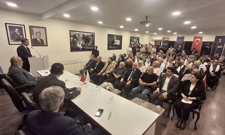 AK Parti Beypazarı danışma meclisinde Yamalı, belediye başkanlığı hedefini tüm detaylarıyla paylaştı ve Merak
