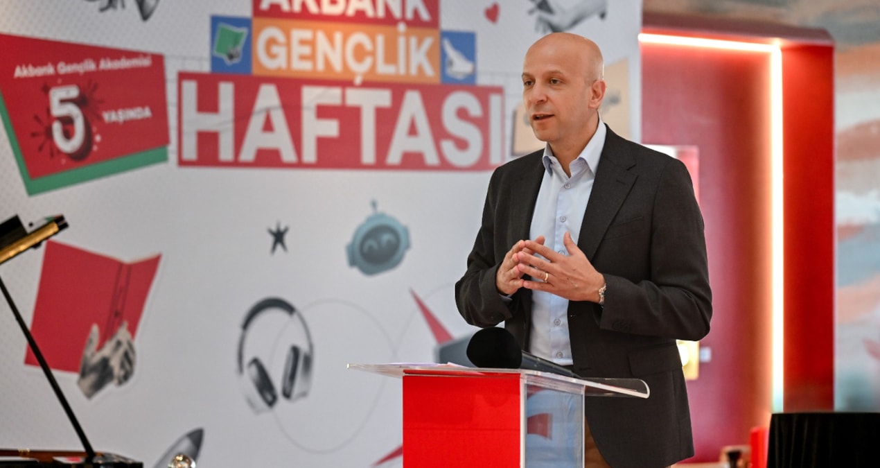 Ayrıntılar Netleşti: Akbank Gençlik Akademisi 5 yılda yaklaşık 360 bin gence ulaştı - Son Dakika Haberleri