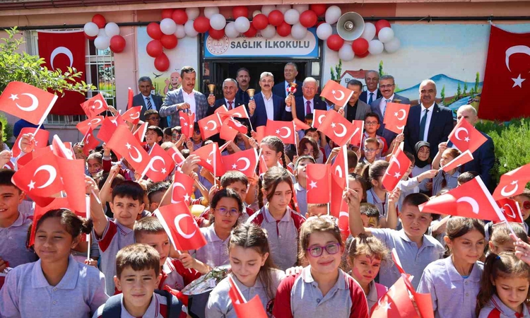 Aksaray’da 82 bin 421 öğrenci ders başı yaptı: Gelişmeler Takip Ediliyor