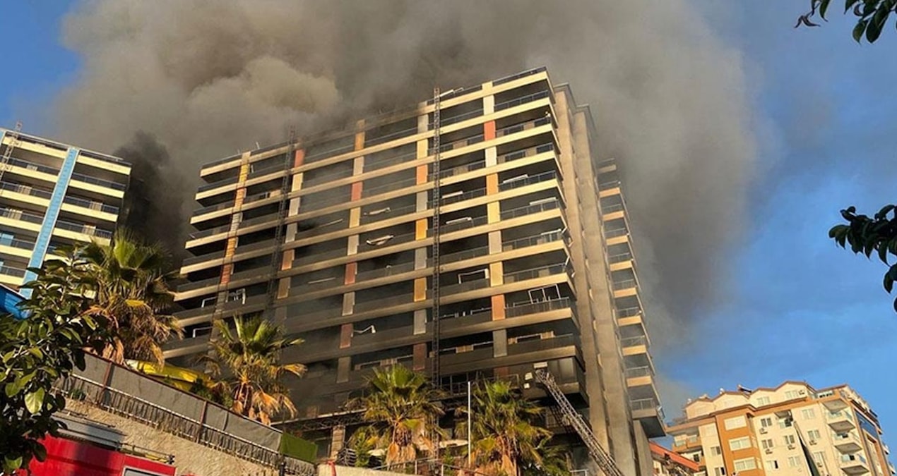 Alanya'da otelde çıkan yangın söndürüldü - Haberleri: Gelişmeler Takip Ediliyor