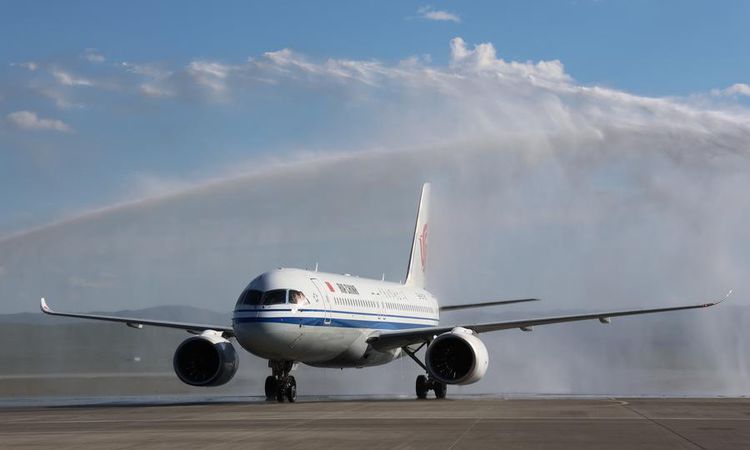 Gündemden Son Bilgiler: Albüm: Çin'in yerli yolcu uçağı C919, ilk uluslararası uçuşunu Beijing-Ulan Batur aras