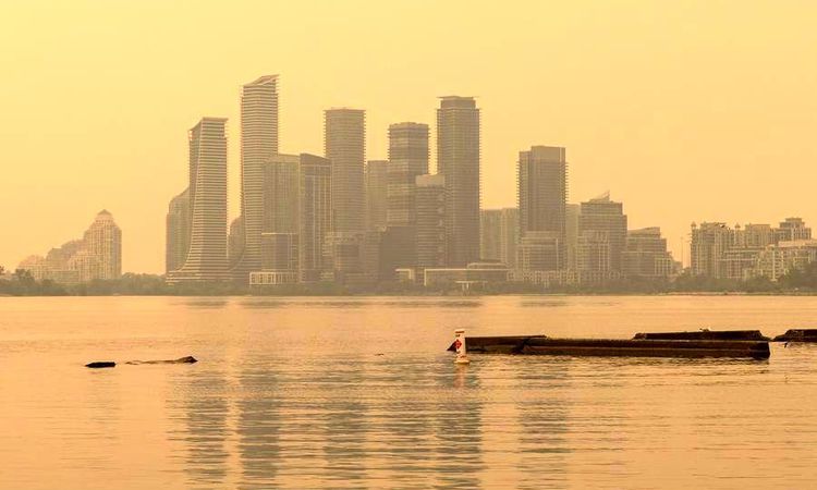 Album: Sky Covered with Smoke Due to Forest Fire in Canada - Last Minute