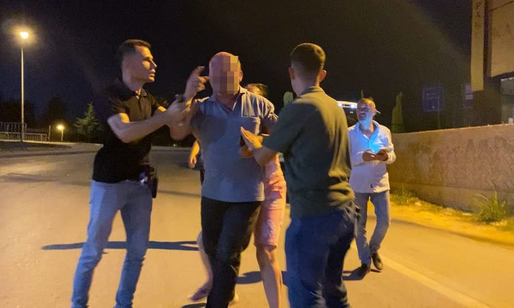 Kritik Açıklama: Alkollü ve ehliyetsiz sürücüye 190 bin TL ceza; gazeteciye mermer fırlattı - Haberleri - Son
