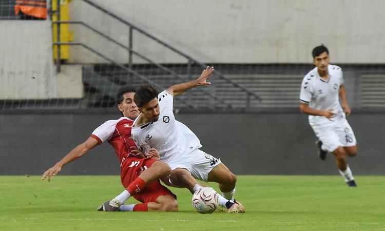 Altay, evinde Gemlik Sümerbey'e 2-1 yenilerek sezonun ilk mağlubiyetini aldı - Son Dakika Bilgileri