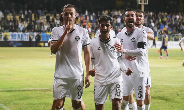 Altay, yarın deplasmanda Uşakspor'a konuk olup dış sahada 2'de 2 hedefliyor ve Merak Edilenler