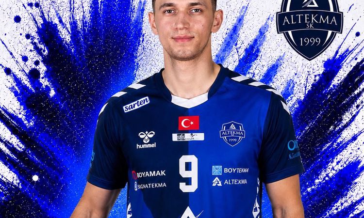 Özgür Returns to Altekma