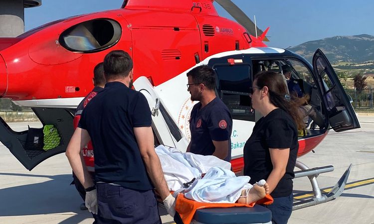 Ambulans helikopter, 14 yaşındaki hasta için havalandı - Son Dakika Haberleri | İşte Tüm Ayrıntılar