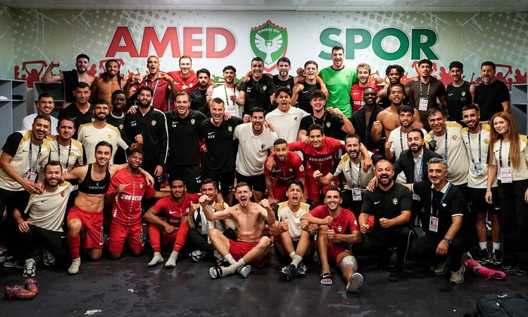 Amed Sportif Faaliyetler’de 6 futbolcu, ülkelerinin milli takımlarına davet edildi: Gelişmeler Takip Ediliyor