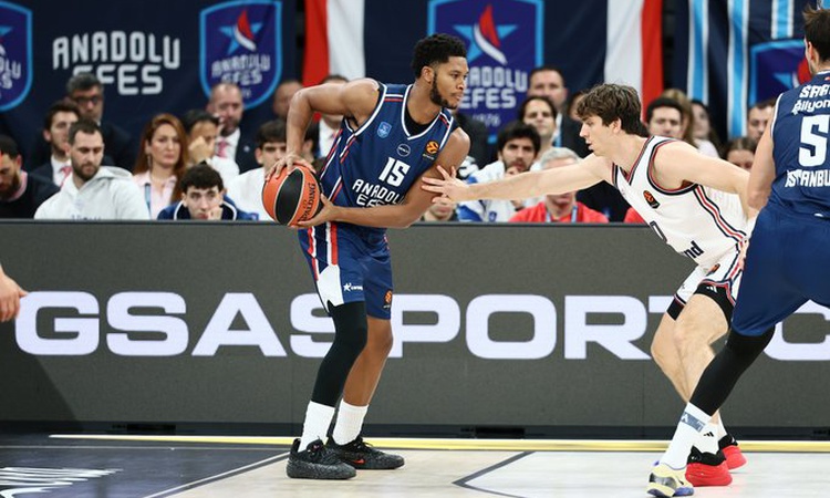 Anadolu Efes, Bayern Münich'e evinde 93-101 yenilerek üst üste 3. mağlubiyetini aldı ve Merak Edilenler