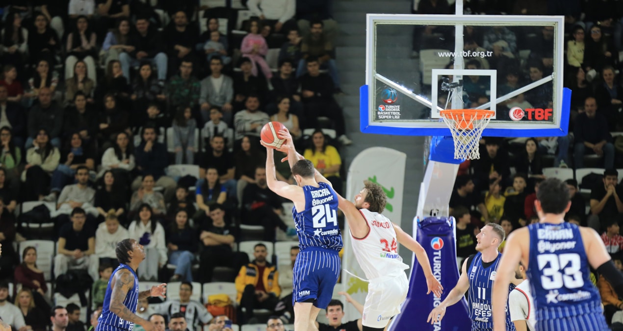 Anadolu Efes deplasmanda Glint Manisa Basket'i mağlup etti - Son Dakika Haberleri: Gelişmeler Takip Ediliyor
