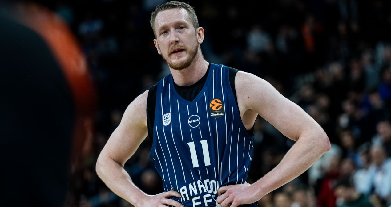 Gündemden Son Bilgiler: Anadolu Efes'ten Rolands Smits ile ilgili sakatlık açıklaması: - Son Dakika: Gelişmele