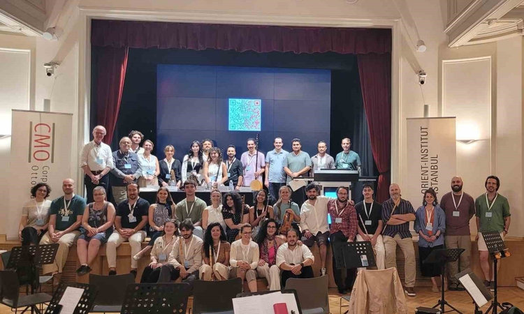 Anadolu Makam Ensemble, CMO Yaz Akademisi kapanışında iki eseri ilk kez seslendirdi - Son Dakika Bilgileri